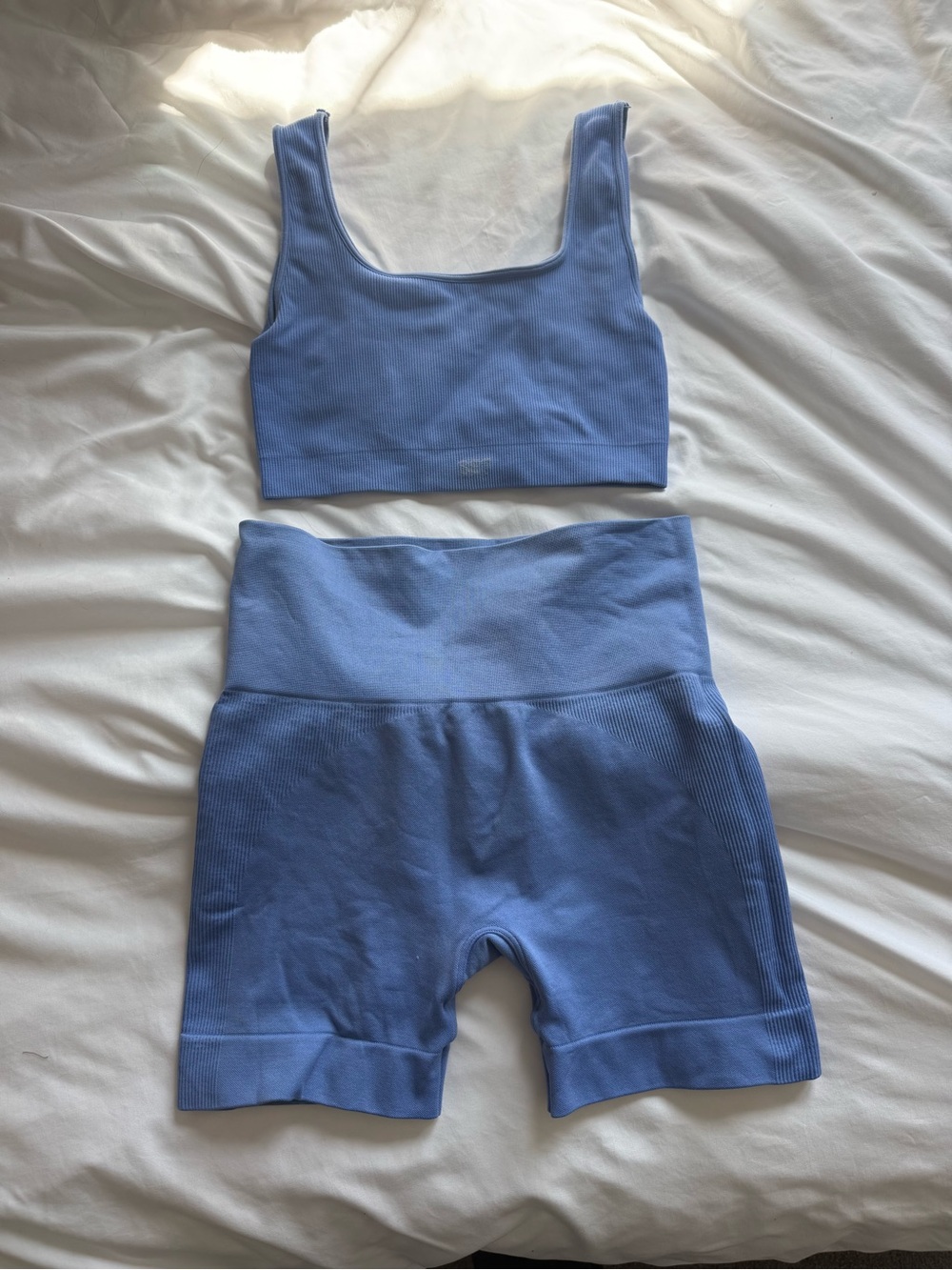 Set Active SculptFlex Scoop Sports Bra & High-Waist Shorts Set - Blue